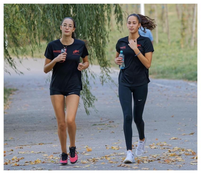 Ladies Girls Jogging Park