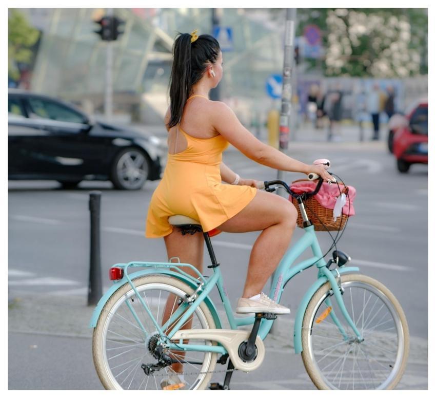 Woman Bike Bicyclist Waiting