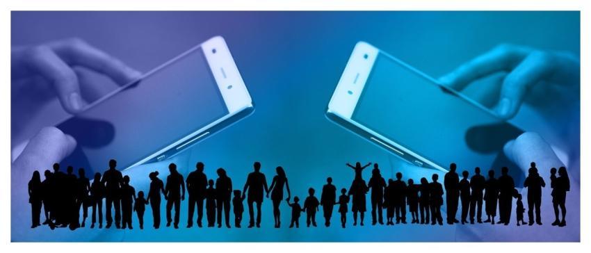 Social Media Smartphone Crowd People