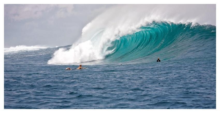 Big Waves Surfers Indonesia Ocean