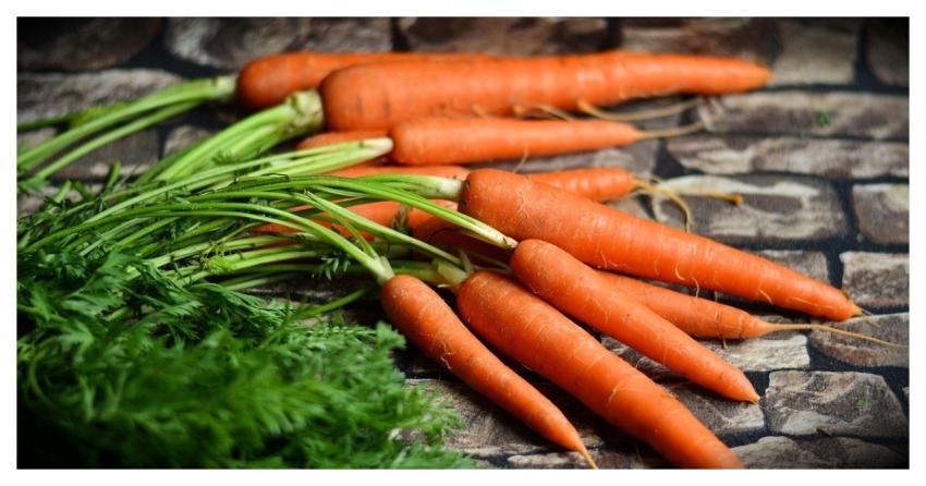 Carrots Vegetables Harvest Healthy