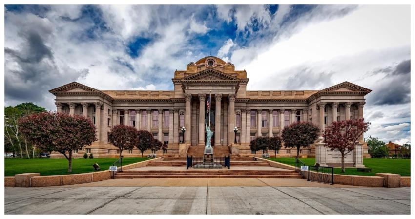 Front view of a neoclassical courthouse building i
