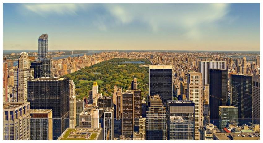 Aerial view of New York City skyline featuring Cen
