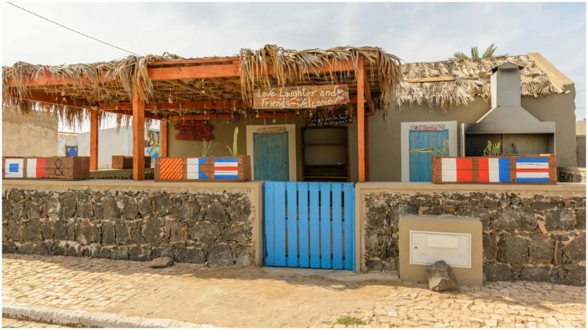 Cozy outdoor cafe with rustic design and welcoming