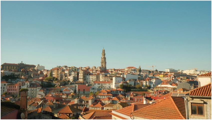 Panoramic view of Porto's historic district showca