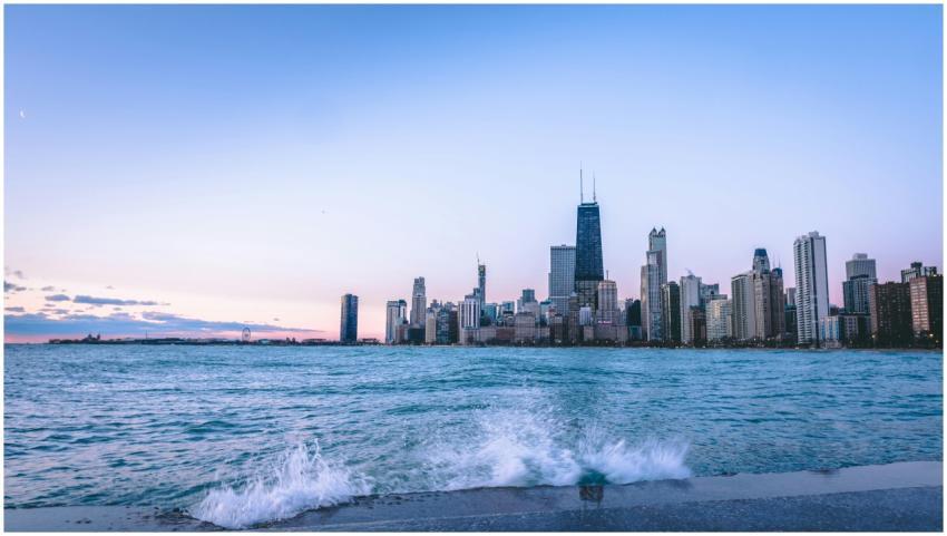 Explore the iconic Chicago skyline at dusk with a