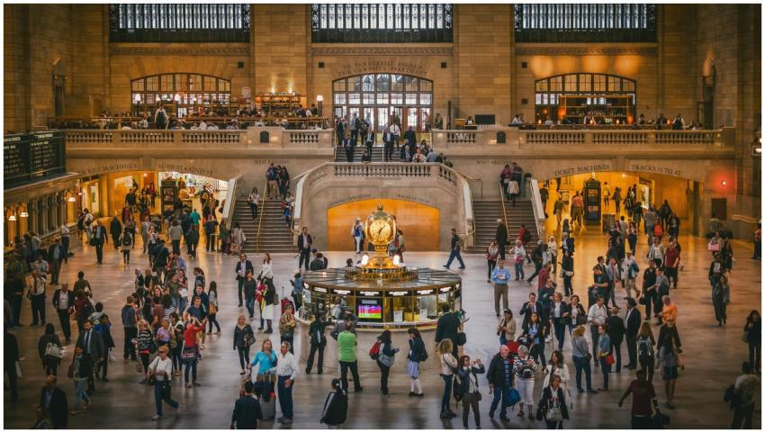 A busy day inside Grand Central Terminal with comm