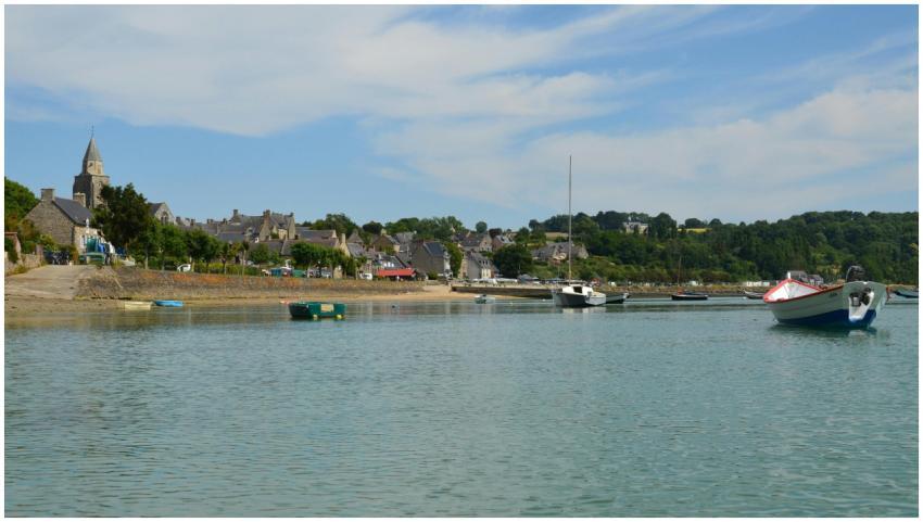 Scenic Saint Suliac Harbor