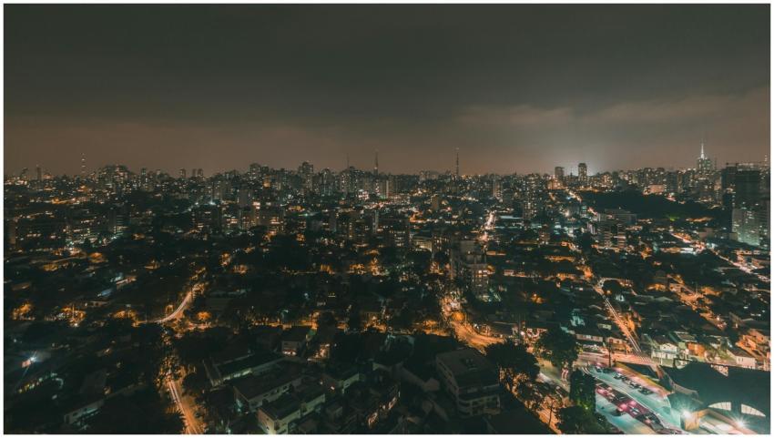 Stunning aerial nighttime view of São Paulo's vibr
