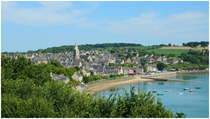 Charming coastal village landscape of Saint-Suliac