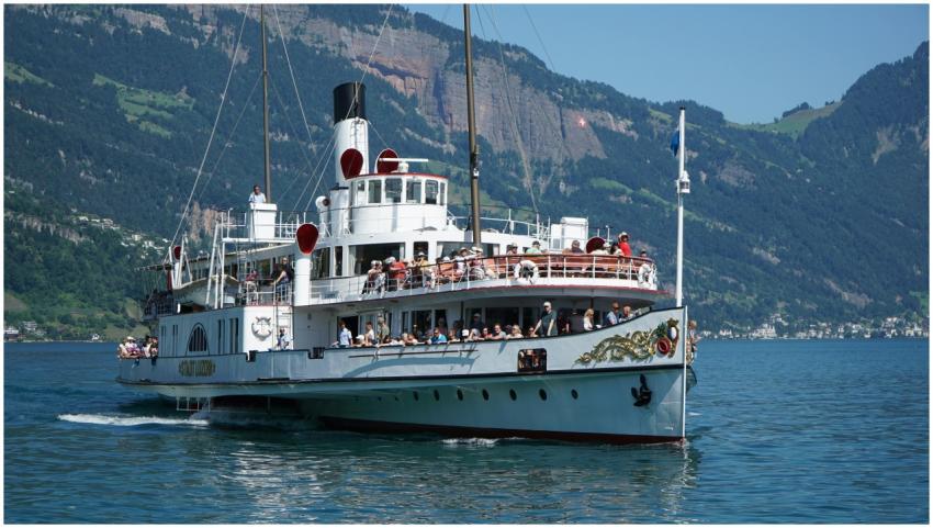 Enjoy a scenic boat cruise on Lake Lucerne with st