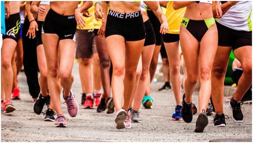A group of runners participating in an outdoor str