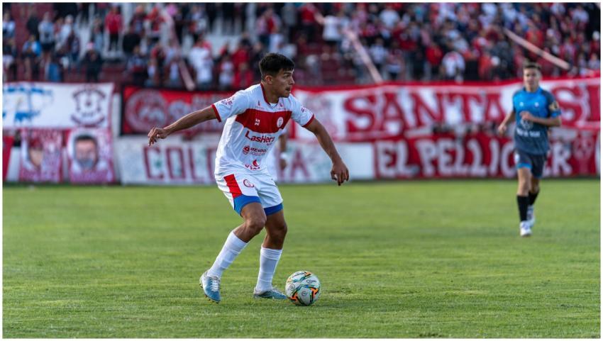 Photographer captures dynamic action during an out