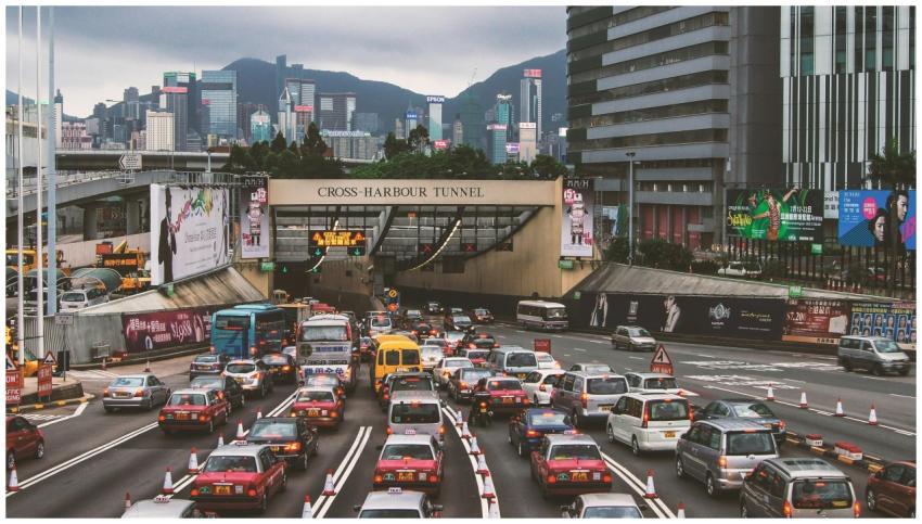 Heavy traffic congestion at Hong Kong's Cross-Harb