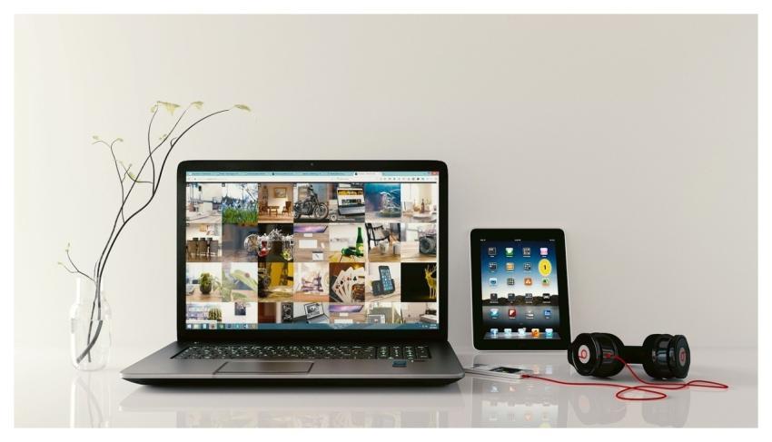 Laptop Workstation Browsing Tablet