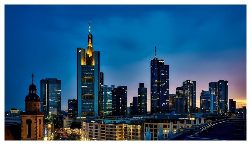 Buildings Nature City Illuminated