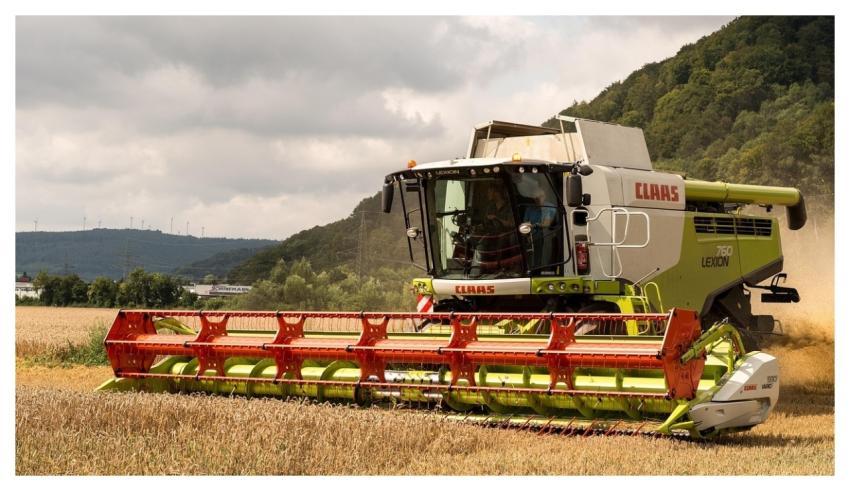 Combine Harvester Harvest Field Cornfield
