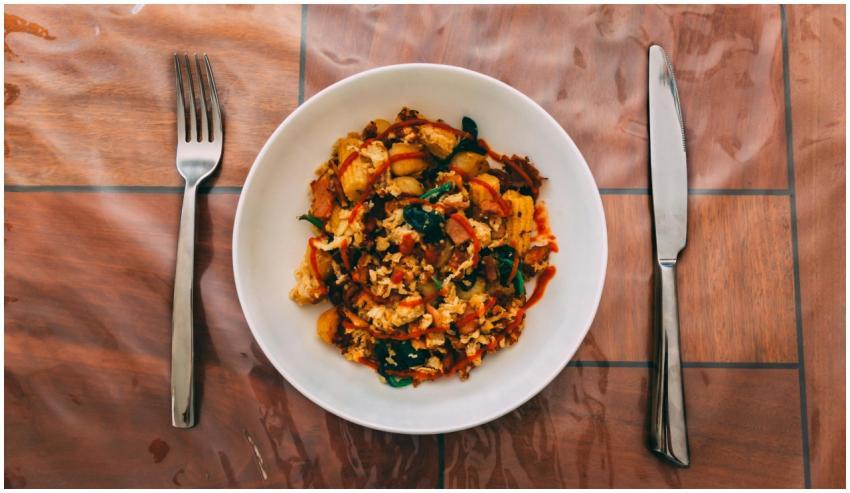 A vibrant vegetarian stir fry with colorful veggie