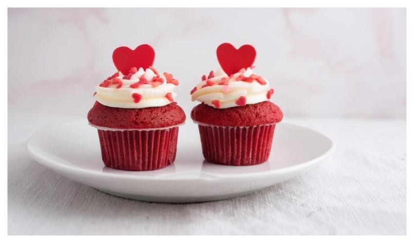 Cupcake Red Velvet Cream Cheese Frosting Heart Spr