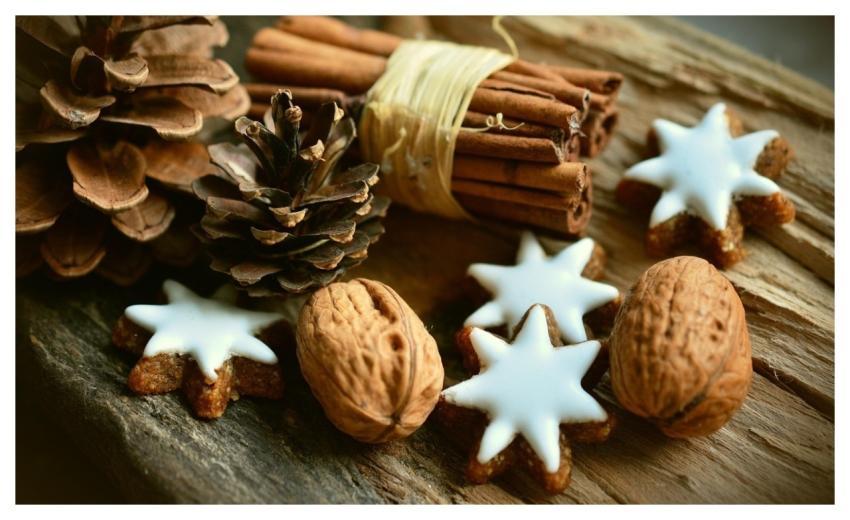 Cookies Walnuts Cinnamon Sticks Pine Cones