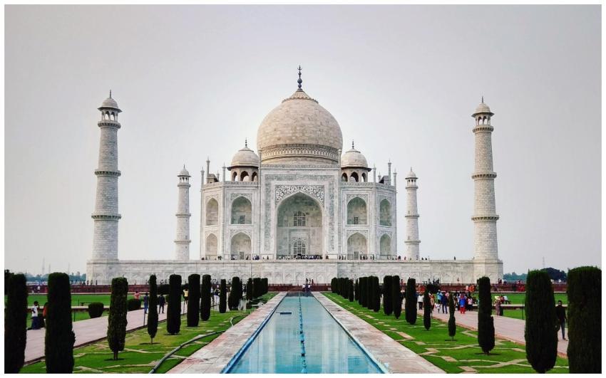 Beautiful front view of the iconic Taj Mahal, a UN