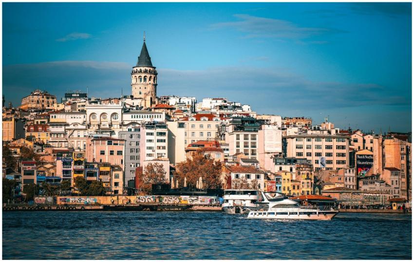 Scenic view of Istanbul's historic Galata Tower wi
