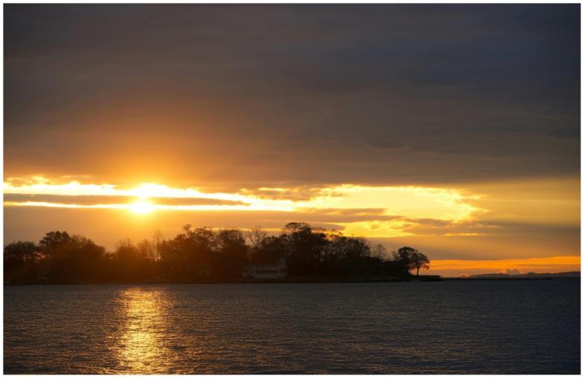 Dramatic Sunset Over Tranquil