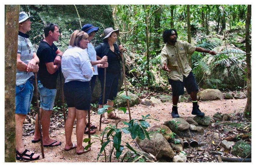 Tour Guide Demonstrator Nature Travel