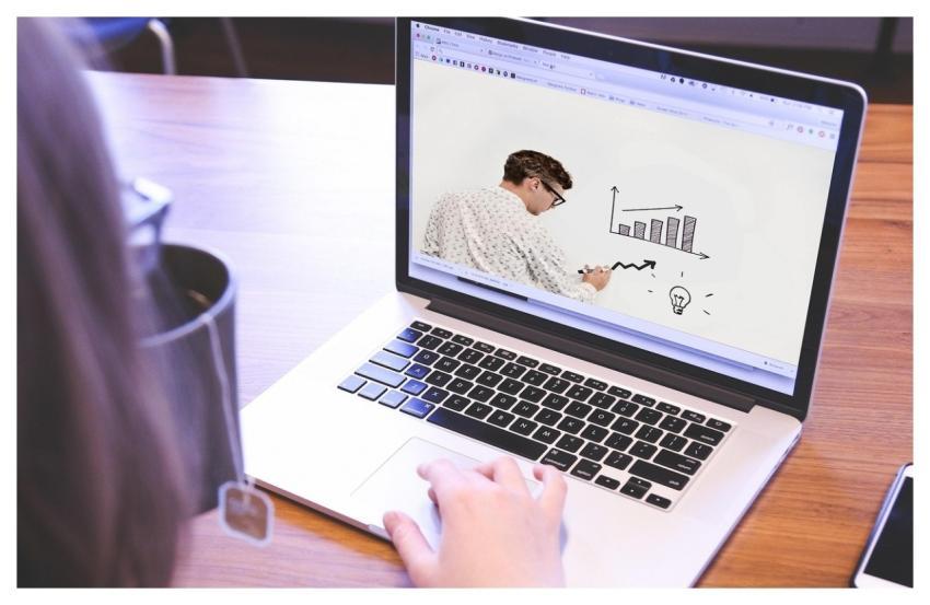 Online Class Course Teacher