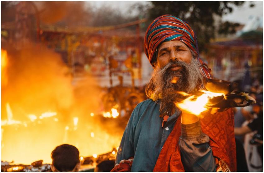 Traditional fire ceremony in Lahore, Pakistan, wit