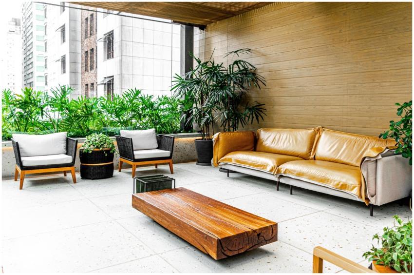 Stylish indoor patio in São Paulo featuring modern