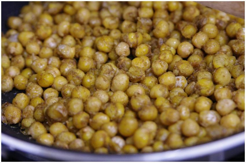 Appetizing roasted chickpeas seasoned with spices
