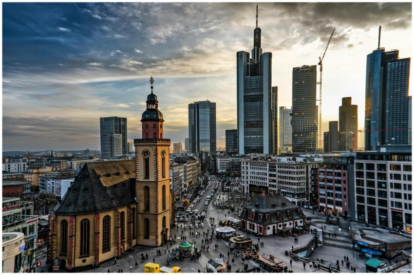 A stunning cityscape of Frankfurt featuring skyscr