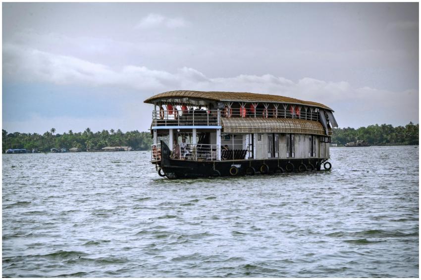 Scenic view of a traditional houseboat on the sere