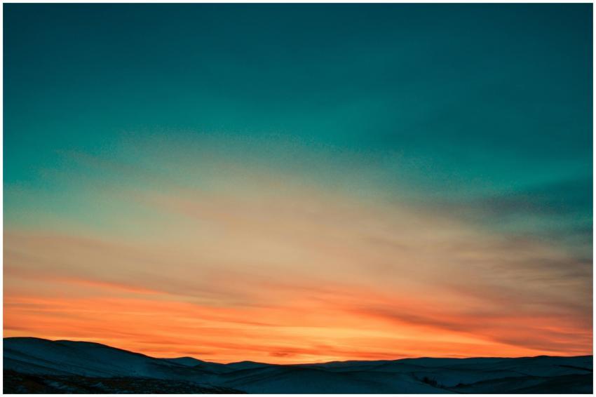 Capture of a stunning twilight sky with colorful g