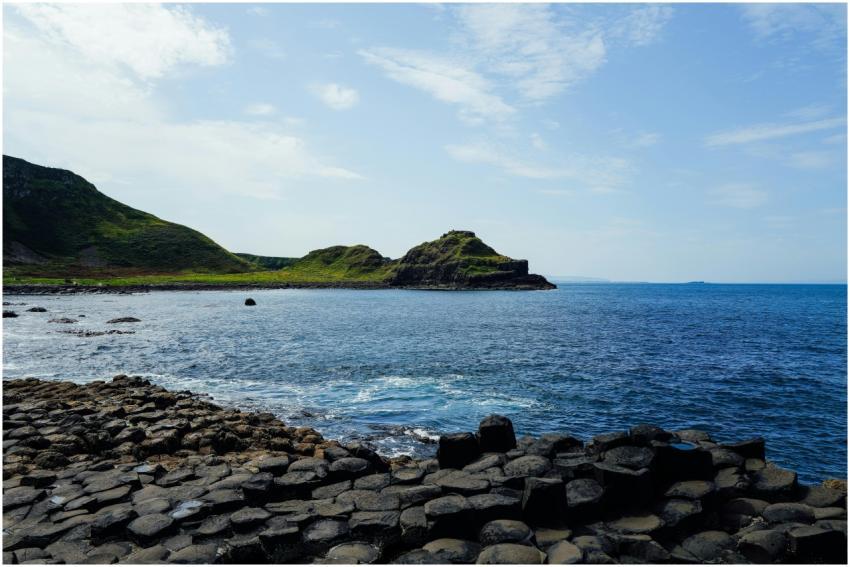 Breathtaking view of the iconic Giant's Causeway b