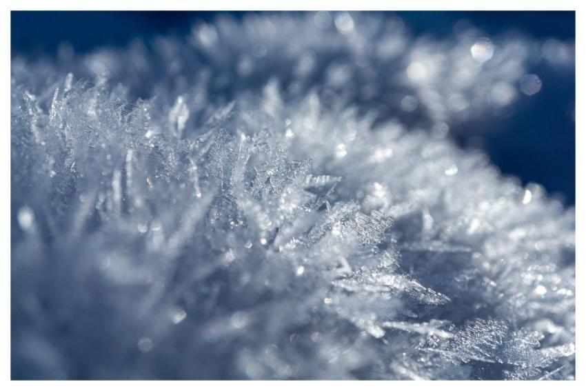 Ice Crystals Frost Winter Windows Wallpaper