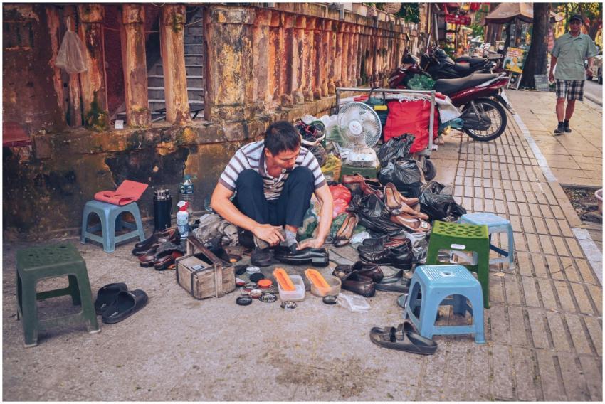 Street Shoe Repair Vendor