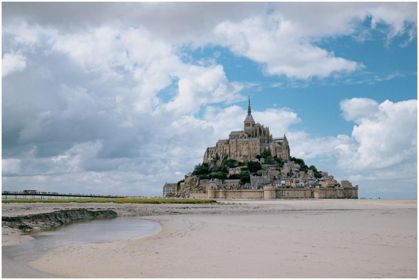 Breathtaking landscape of Mont Saint-Michel surrou