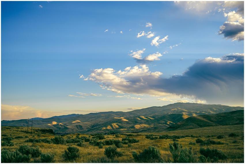 Beautiful mountain range under a blue sky with clo