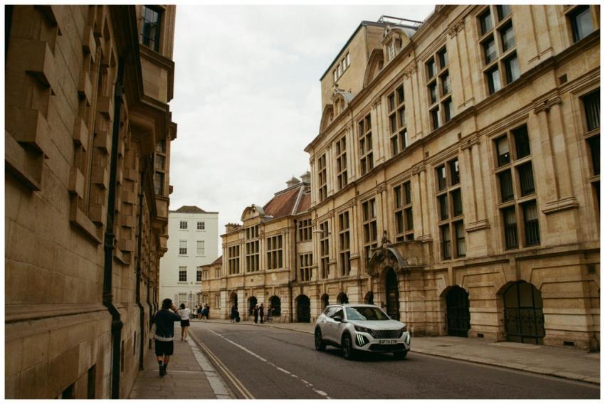 Historic Street Cambridge Classic