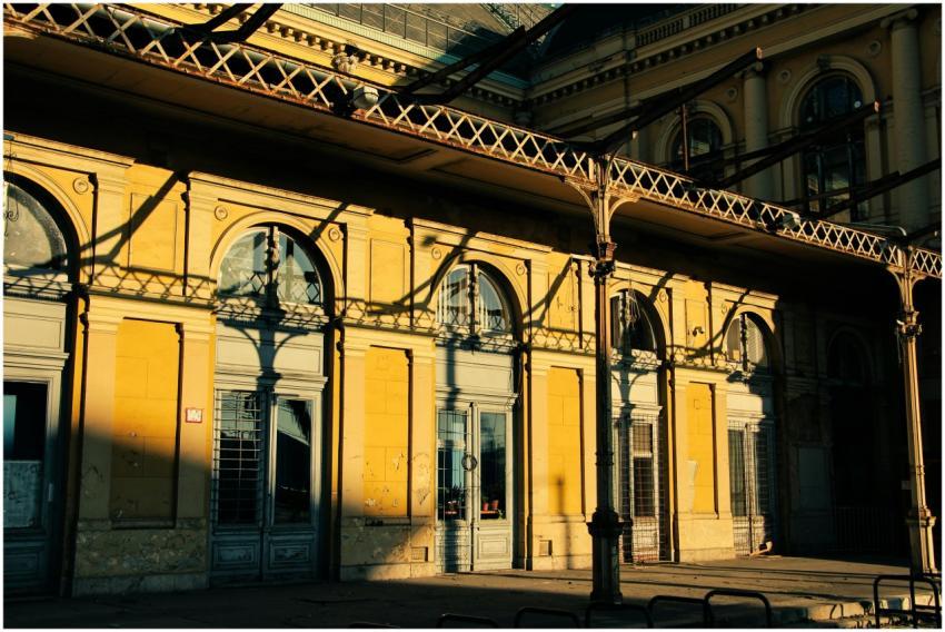 Capture of a historic building facade in Budapest