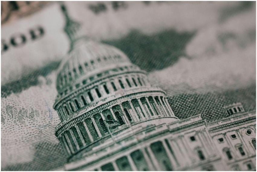 Close-up of the US Capitol illustration on America