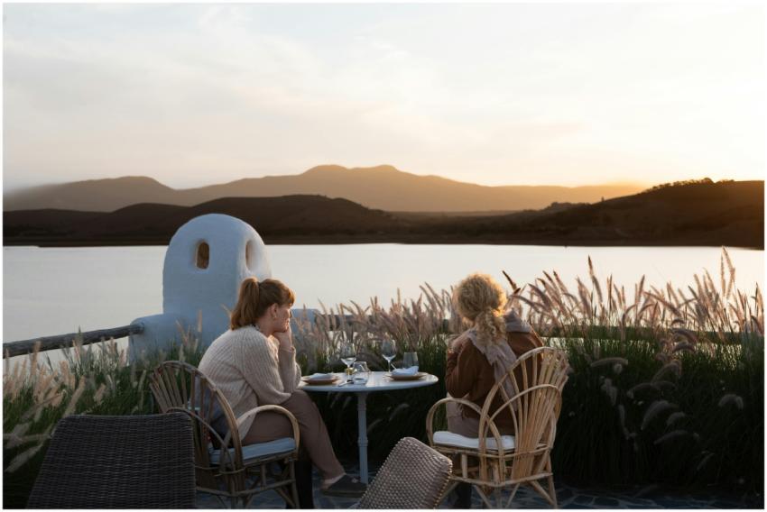 Free stock photo of pure house on the lake