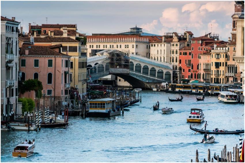 Capture the charm of Venice's iconic Grand Canal w