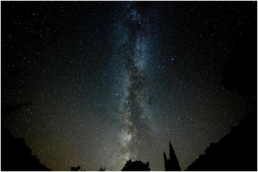 A stunning view of the Milky Way galaxy over Greff
