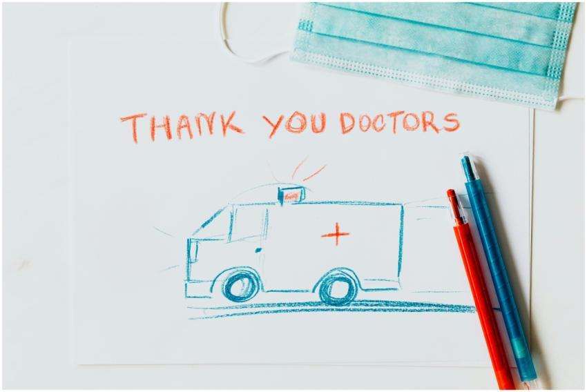 A heartfelt drawing thanking doctors with an ambul