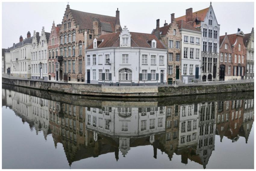 Picturesque canalside view of historic buildings r