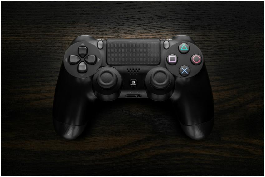 High-resolution image of a Sony DualShock 4 game c