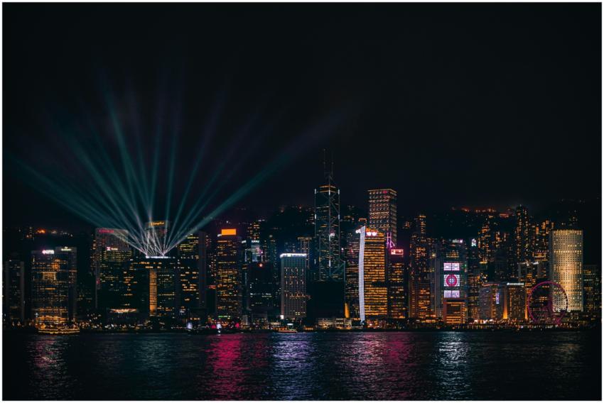 Stunning shot of Hong Kong's illuminated skyline a